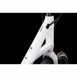 Cube Compact Hybrid -Transmission Boutique cube compact hybrid 1