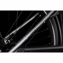 Cube Supreme Hybrid Pro